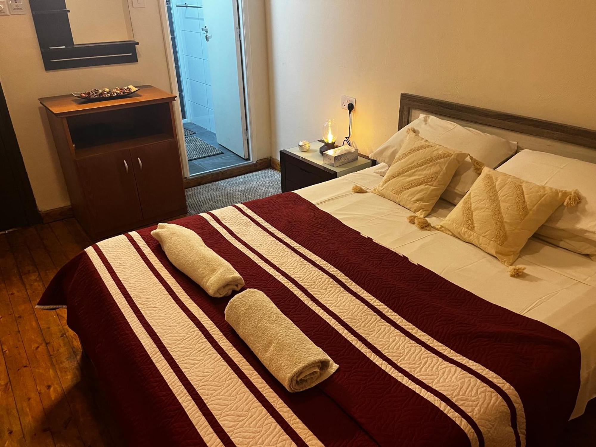Xanthis Hostel Nicosia City Centre Екстериор снимка