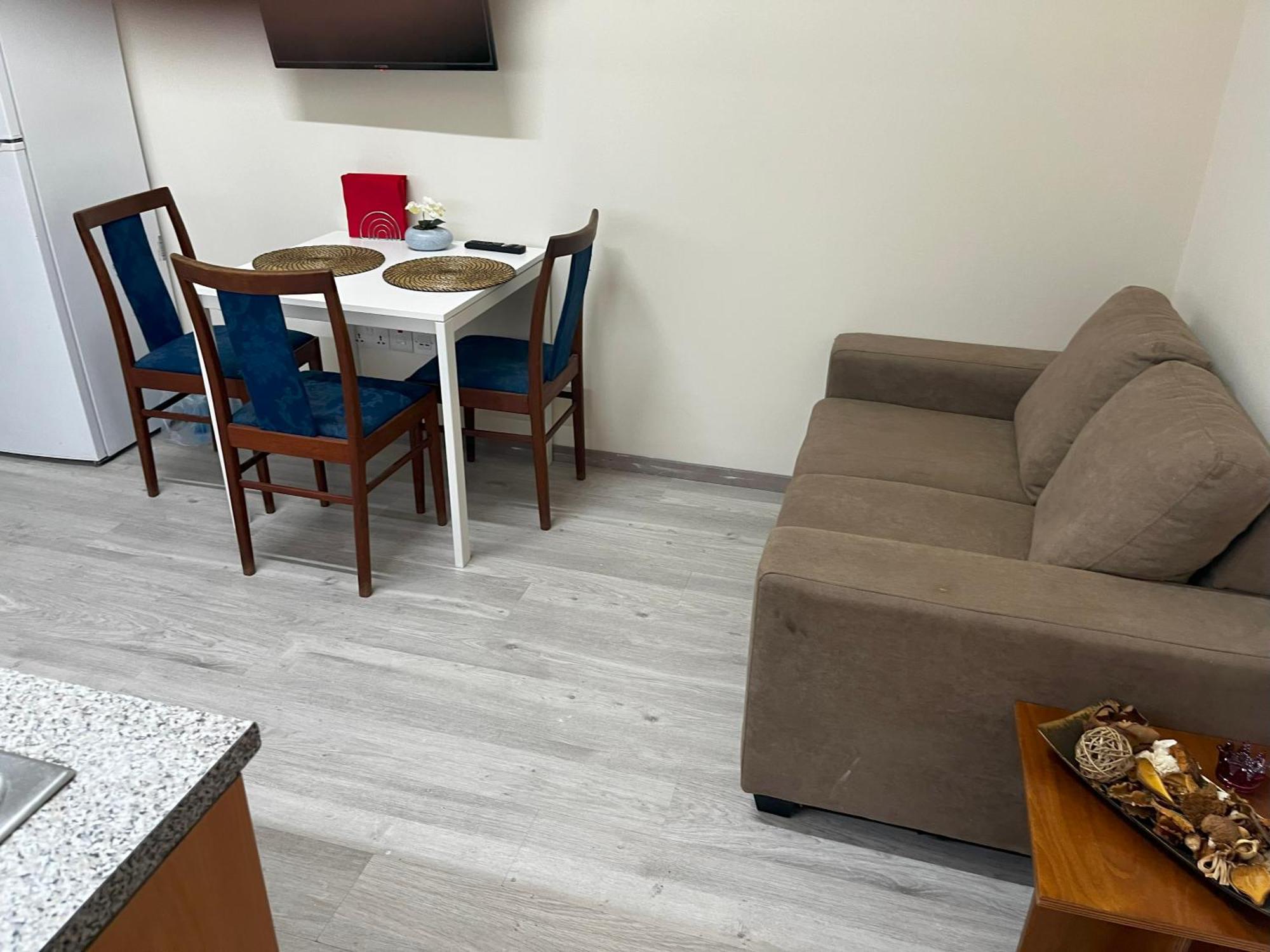 Xanthis Hostel Nicosia City Centre Екстериор снимка